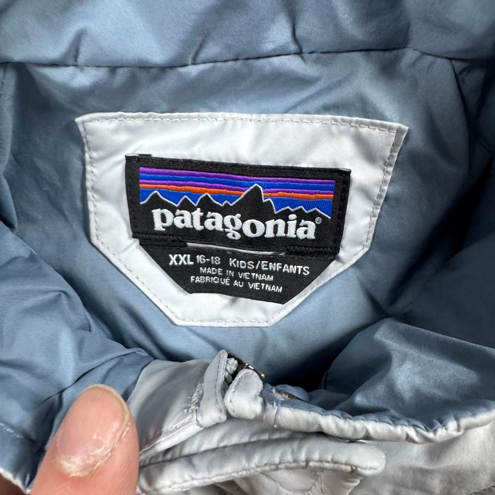 Patagonia Kids XXL 16-18 Diamond Quilted Jacket Light Grey Snap Front Insulated - Picture 3 of 9